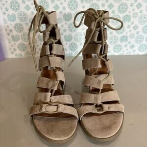 Steve Madden Womens 7.5M Dayyna Chunky‎ Heels Sandals Tan Caged Strappy Tie Zip